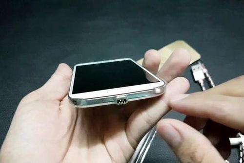Tiện lợi cáp sạc từ tính cho điện thoại