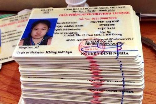 Bị tước bằng lái xe 4 lần trong 3 năm, sẽ bị thu hồi bằng và phải học lại