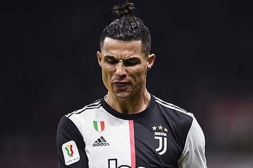 Vừa trở lại Italia, Ronaldo đã bị cách ly