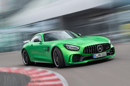 Mercedes ra mắt 3 xe thể thao tại VN, đắt nhất gần 12 tỷ đồng