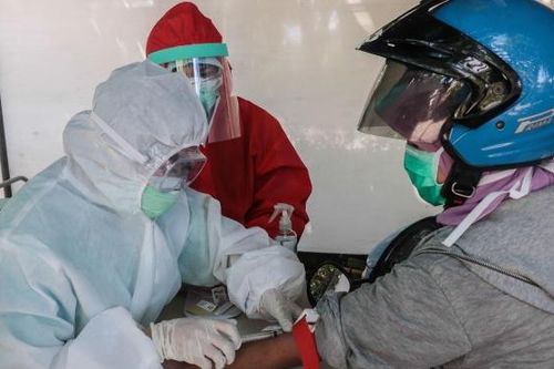 Dịch COVID-19: Indonesia kêu gọi công bằng trong tiếp cận vật tư y tế