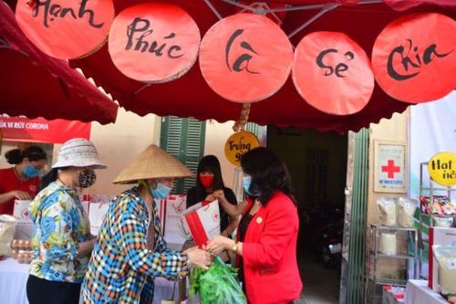Phát động 'Tháng nhân đạo' 2020