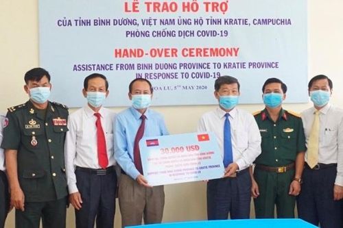 Bình Dương: Hỗ trợ hơn 1,1 tỷ đồng cho tỉnh Kratie (Campuchia) phòng chống Covid-19