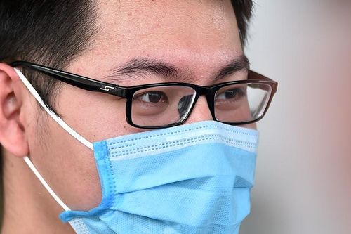 Nhiều ca mắc COVID-19 'đặc biệt' được điều trị khỏi xuất viện