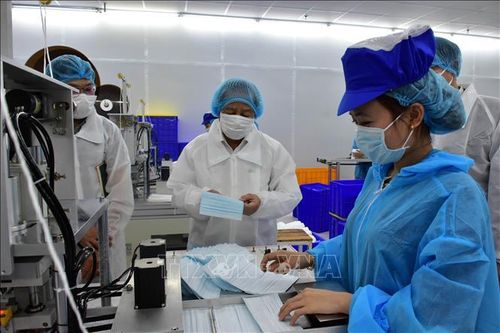 Tăng cường kiểm tra nhập khẩu dây chuyền, thiết bị cũ sản xuất khẩu trang