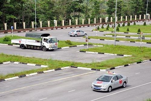Tổ chức lại sát hạch giấy phép lái xe