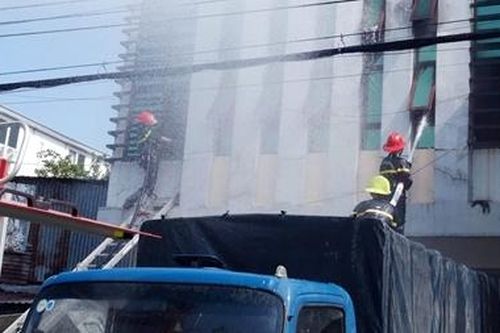 Cháy lớn tại khu tập thể Trung tâm Văn hóa nghệ thuật tỉnh An Giang