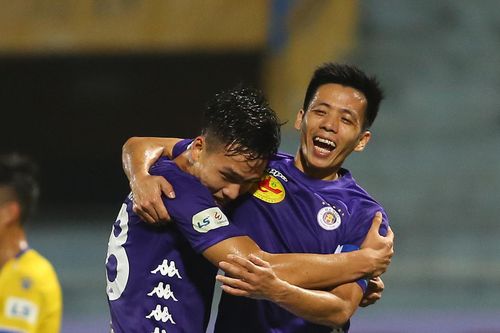 Văn Quyết: Chuẩn bị 3 tuần là đủ, cầu thủ háo hức chờ V-League trở lại