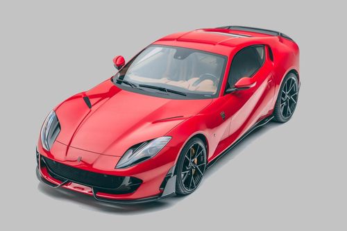 Chi tiết Ferrari 812 Superfast bản độ của Mansory