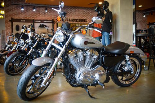 Cận cảnh SuperLow 2020, xe Harley-Davidson giá rẻ nhất VN