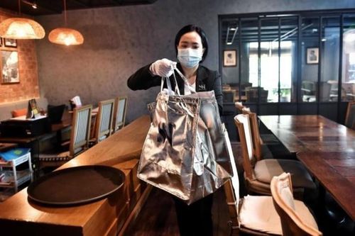 Giới nhà giàu Thái Lan tận hưởng dịch vụ xa xỉ khi giãn cách xã hội