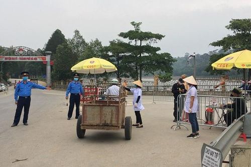 Giữ bình yên tuyến xã