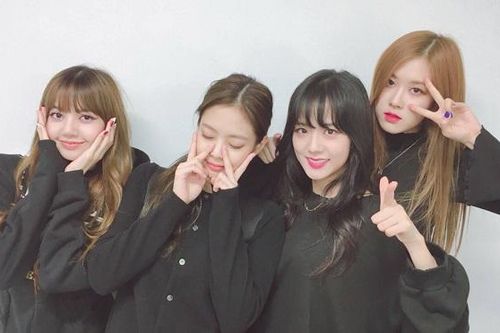 20 khoảnh khắc Blackpink 'đốn tim' người hâm mộ bằng sự đáng yêu