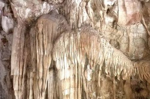 Mừng chiến thắng Điện Biên Phủ, về thăm hang động kỳ vĩ Khó Chua La