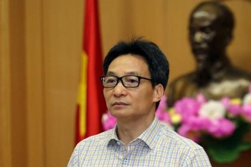 Phó Thủ tướng Vũ Đức Đam: 'Bao đê cho chặt', ngăn chặn bên ngoài, nới lỏng bên trong