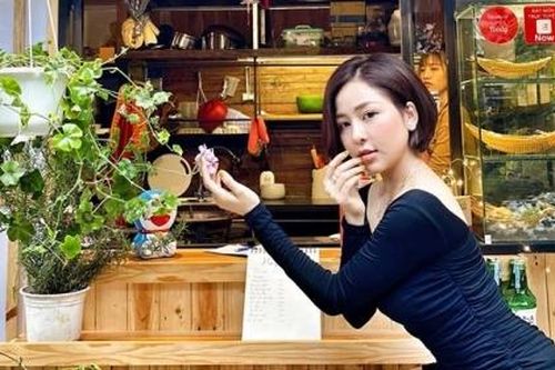 Hot girl Trâm Anh du dịch tại Đà Lạt cùng đại gia lái siêu xe 13 tỷ