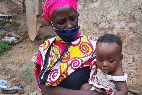 Kenya: Bà mẹ 8 con nấu mầm đá cho con vì quá đói