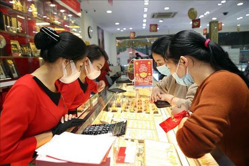 Giá vàng trong nước tăng 50.000 đồng/lượng