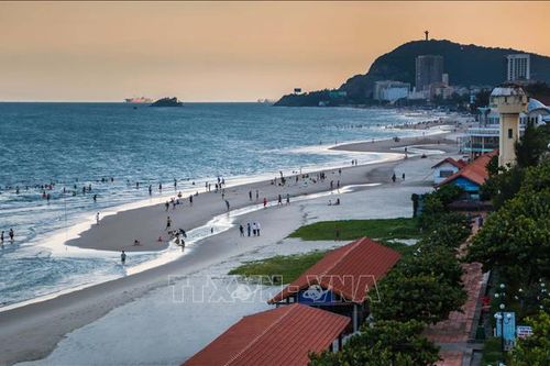 Bà Rịa-Vũng Tàu cho phép tắm biển trở lại từ 0 giờ ngày 7/5