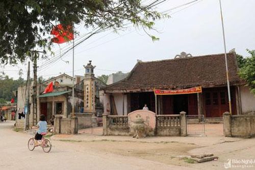 Nghệ thuật điêu khắc độc đáo của ngôi đình làng biển hàng trăm năm tuổi