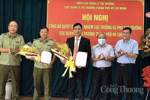 Chính thức bổ nhiệm Cục trưởng Cục Quản lý thị trường TP. Hồ Chí Minh