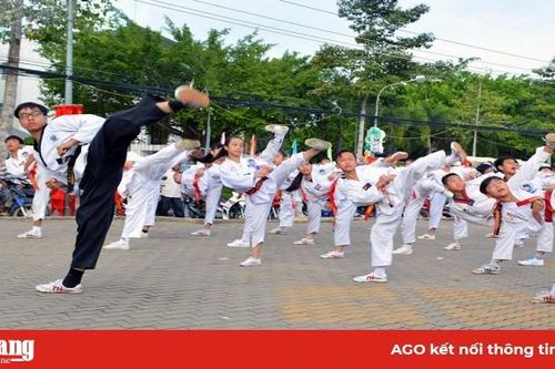 Thể thao và câu chuyện 'đường dài'