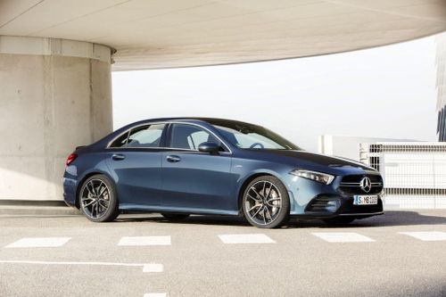 Mercedes-Benz A-Class sedan lần đầu góp mặt tại thị trường Việt Nam, chỉ có 1 phiên bản duy nhất hiệu năng cao