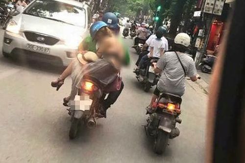 Mới nắng nóng, cô gái trẻ đã gây bức xúc với thời trang phản cảm ngay giữa ban ngày
