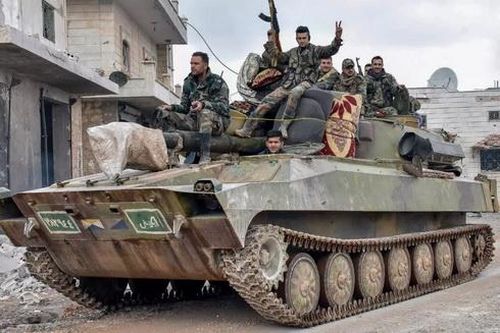 Quân tiếp viện Syria tới chiến trường Idlib, sẵn sàng tổng tấn công
