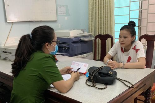 Đang hoãn thi hành án lại tiếp tục mua bán trái phép ma túy