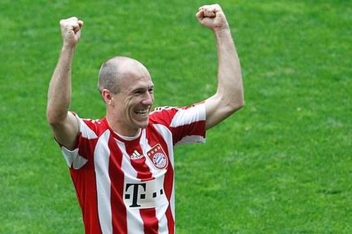 NÓNG: Arjen Robben chuẩn bị tái xuất sau gần 1 năm giải nghệ