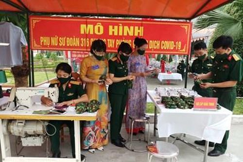 May, cấp khẩu trang phòng dịch miễn phí mừng đại hội Đảng