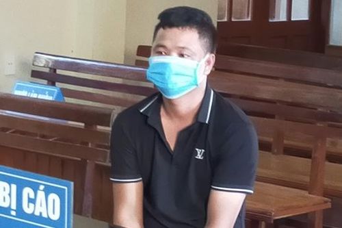 Lĩnh án vì chở gấu