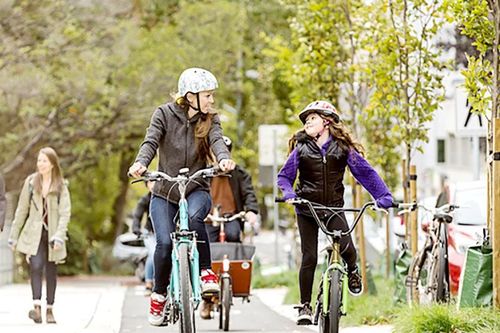 Paris khuyến khích người dân sử dụng xe đạp