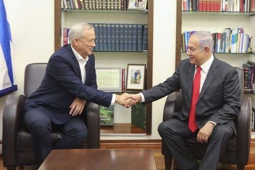 Thỏa thuận lập chính phủ liên minh Israel qua cửa Tòa án Tối cao, Thủ tướng Netanyahu và ông Gantz 'chốt hạ'