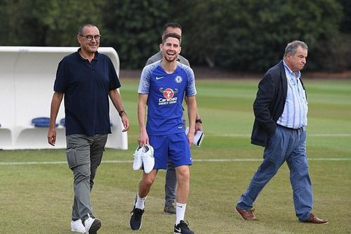 Chelsea tống khứ Jorginho sang Juventus