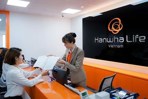 Hanwha Life Việt Nam chi trả cho 1 khách hàng 21 tỷ đồng quyền lợi bảo hiểm