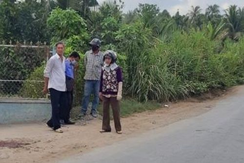 Mâu thuẫn, 3 thanh niên dùng dao tự chế chém người tử vong