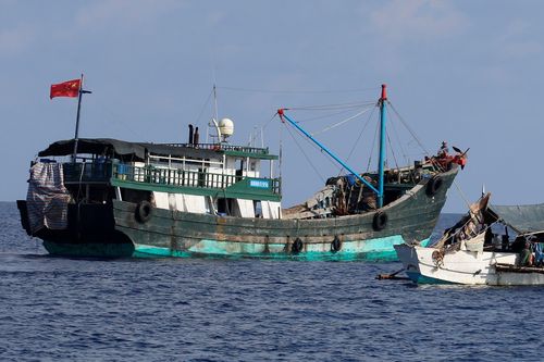 Indonesia triệu tập đại sứ TQ về vụ ném xác thuyền viên xuống biển