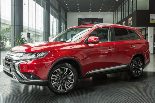 Mitsubishi Outlander có thể dùng động cơ của Nissan