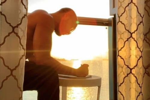Ít nhất 57.000 người vẫn mắc kẹt ngoài đại dương vì dịch bệnh