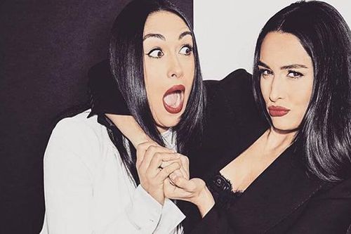 Nikki Bella: Từ nạn nhân của tấn công tình dục đến nữ hoàng đấu vật WWE