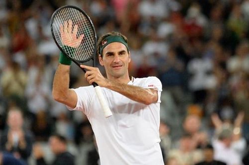 CLB hạng 5 của Thụy Sĩ mời Federer đầu quân đá bóng