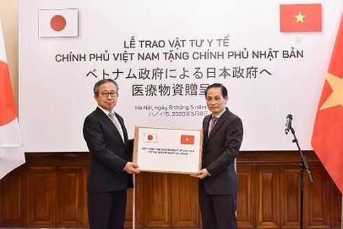 Hỗ trợ vật tư y tế cho Nhật Bản để phòng chống dịch