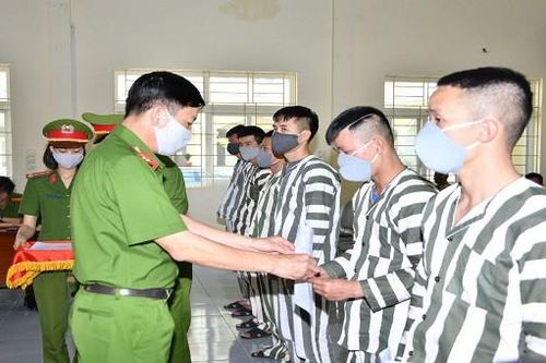 Hải Phòng tăng cường phổ biến pháp luật cho người bị phạt tù, thanh niên phạm pháp