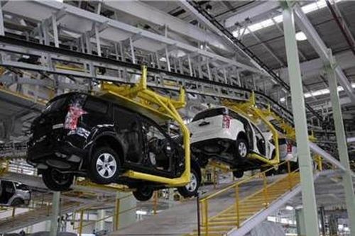 Các hãng xe thế giới kỳ vọng đà giảm doanh số bán xe sắp kết thúc