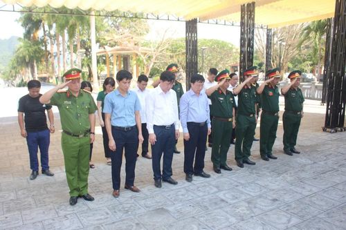 Nghệ An đón 57 hài cốt liệt sỹ hy sinh ở nước bạn Lào