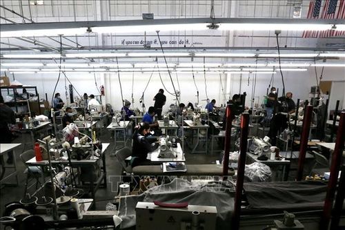 Quan chức Fed cảnh báo kinh tế Mỹ có thể tiếp tục rơi vào suy thoái trong năm 2021