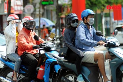 TP Hồ Chí Minh nắng nóng gay gắt, chỉ số tia UV rất cao