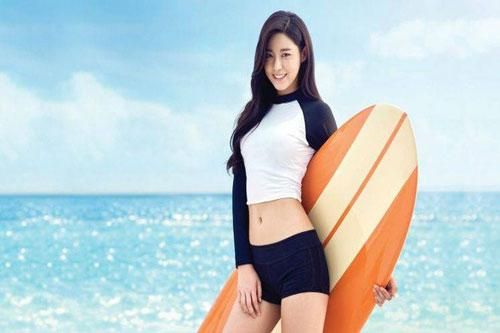 5 nữ thần tượng trẻ theo phong cách gợi cảm của Kpop